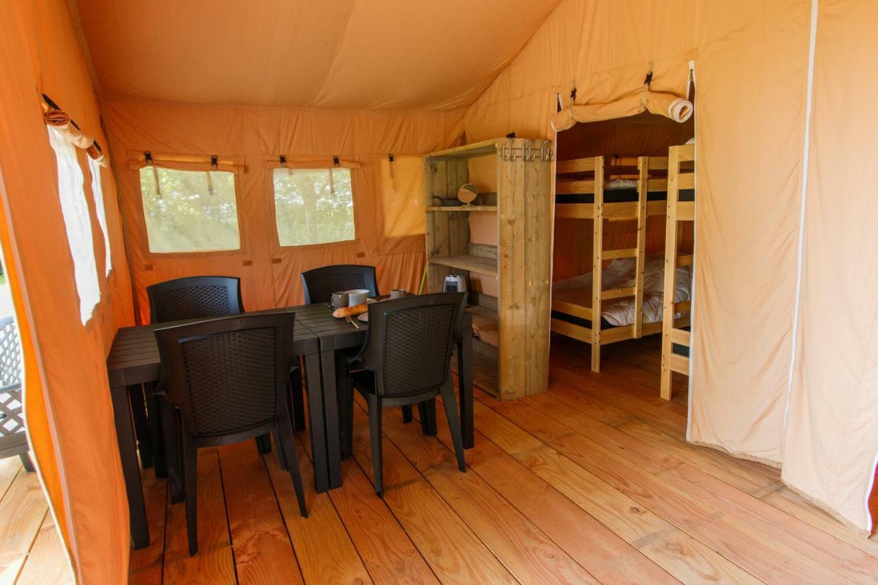Hotel Safaritent At Campingpark De Koekamp Epe Exterior foto
